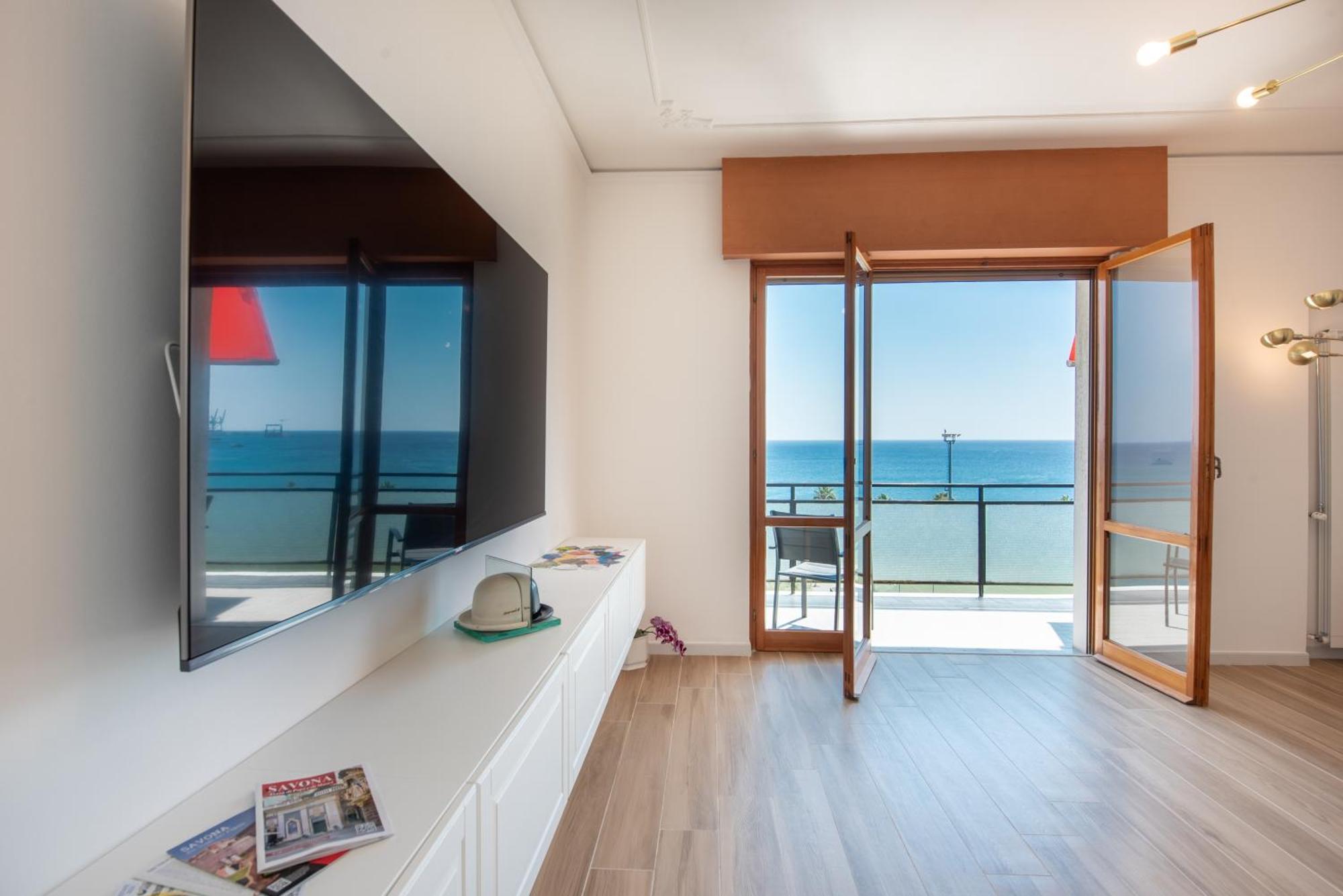 You And The Sea Apartment Savona Exterior photo