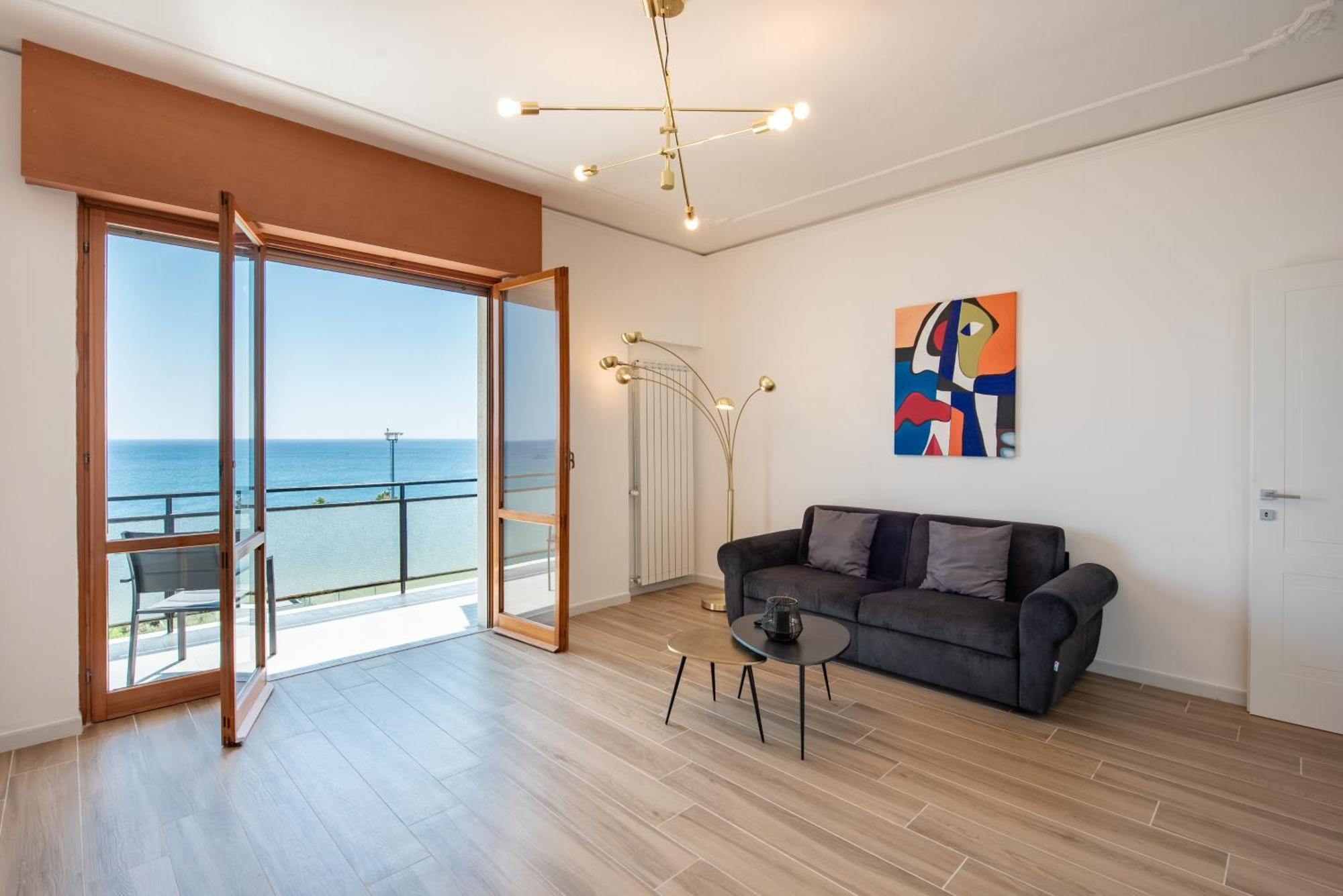 You And The Sea Apartment Savona Exterior photo